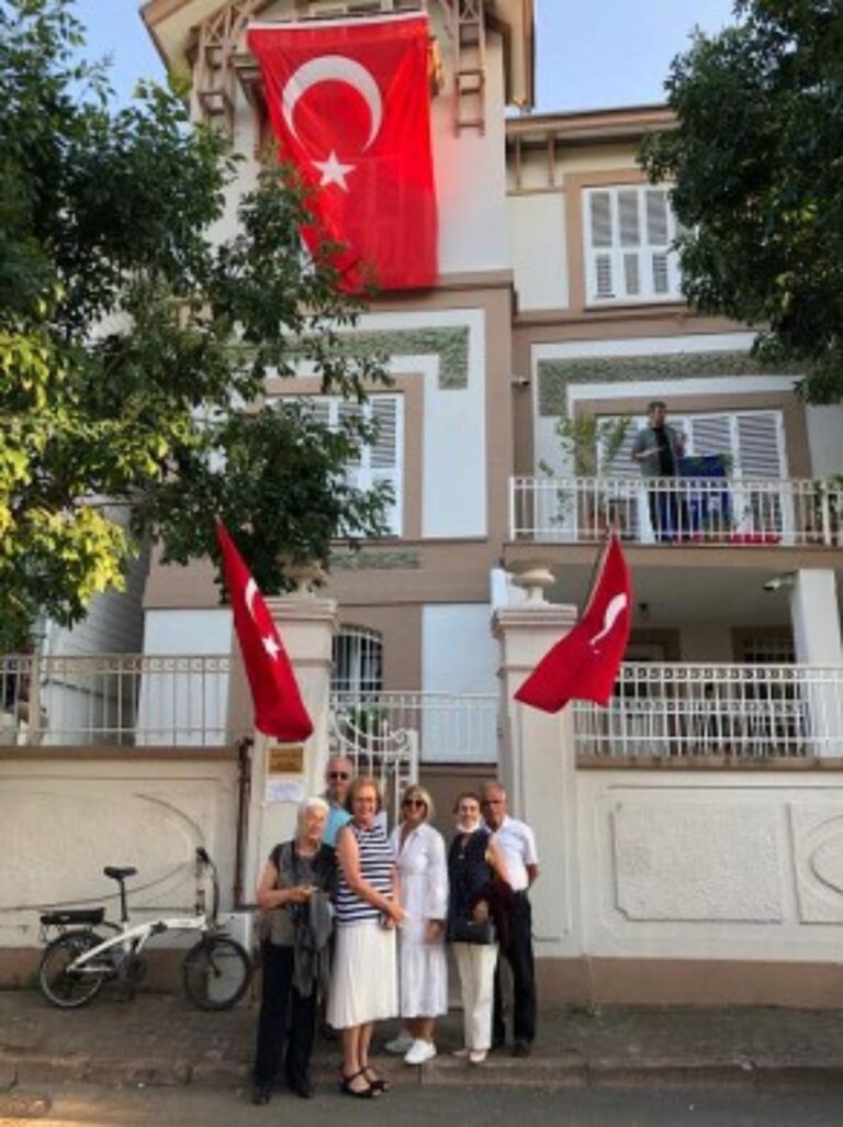 Kartal ve Beyoğlu Şubelerimizle Birlikte Lozan Barış Konferansı ve Antlaşmasının 99. Yıl Dönümü Törenine Katıldık